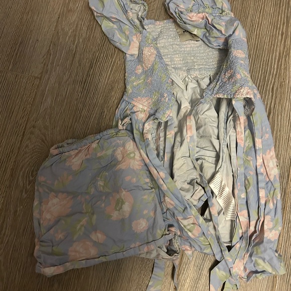 Pastel Tie-Front Women Shorts - Picture 4 of 5